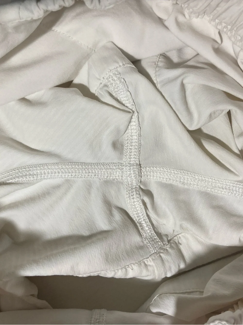 Lululemon Spring Break Away White High Rise Pockets Shorts Pockets Size 6